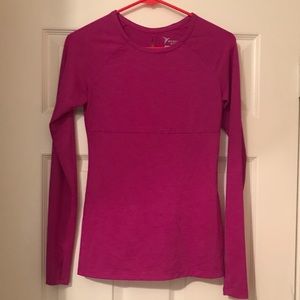 Long sleeve athletic top